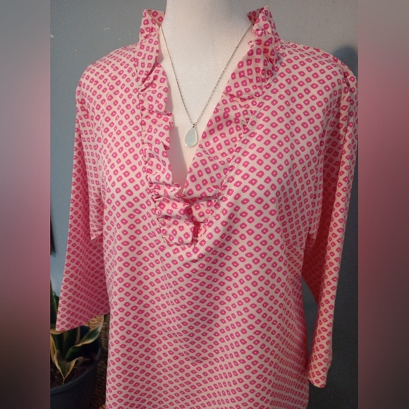 Michelle Mcdowell Tops - Michelle McDowell Pink & White Blouse Size Medium
